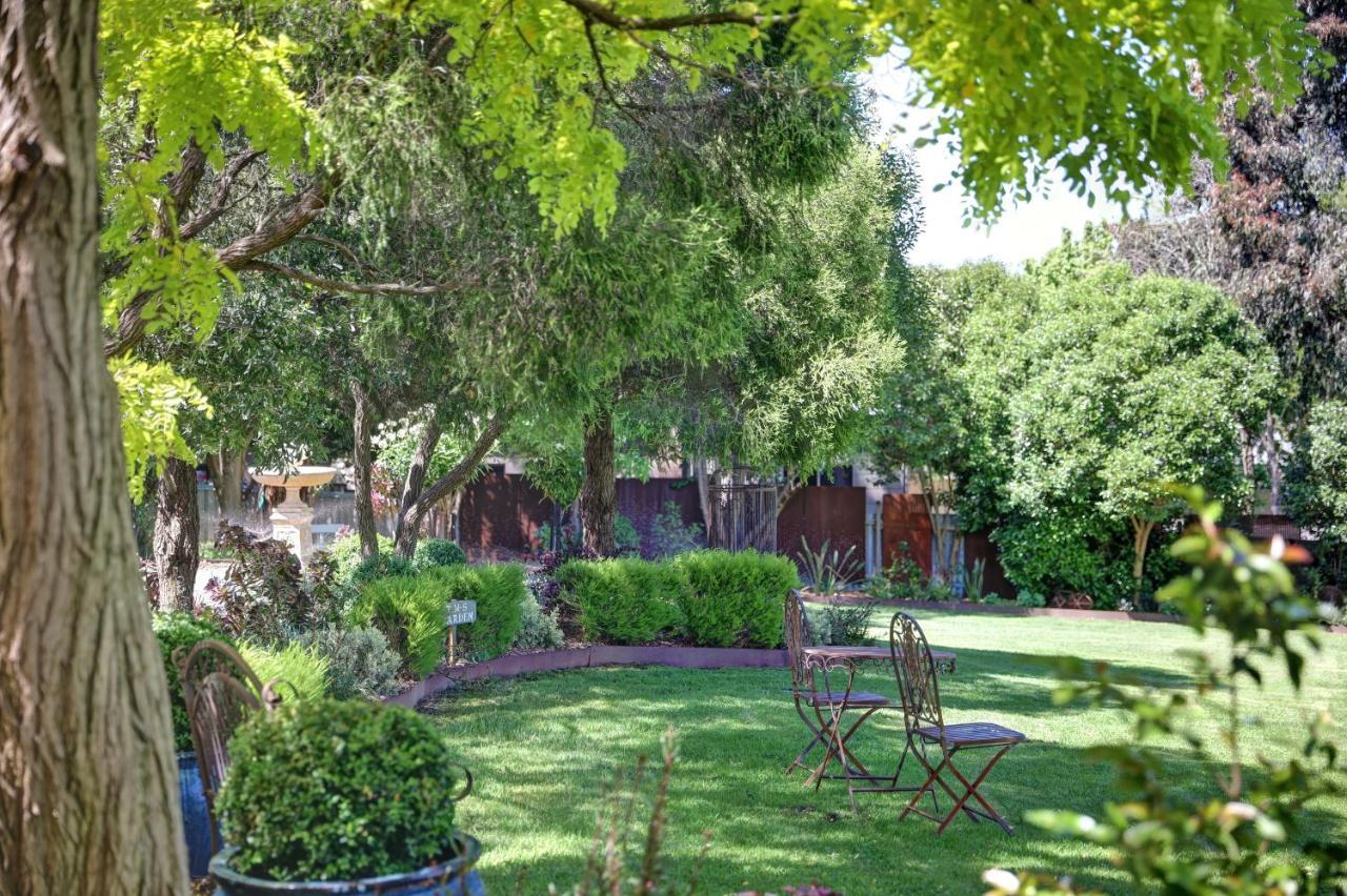 Yarra Gables Motel ฮีลส์วิลล์ ภายนอก รูปภาพ